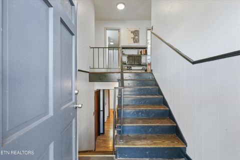 Tiny photo for 113 Nebraska Ave, Oak Ridge, TN 37830 (MLS # 1325915)