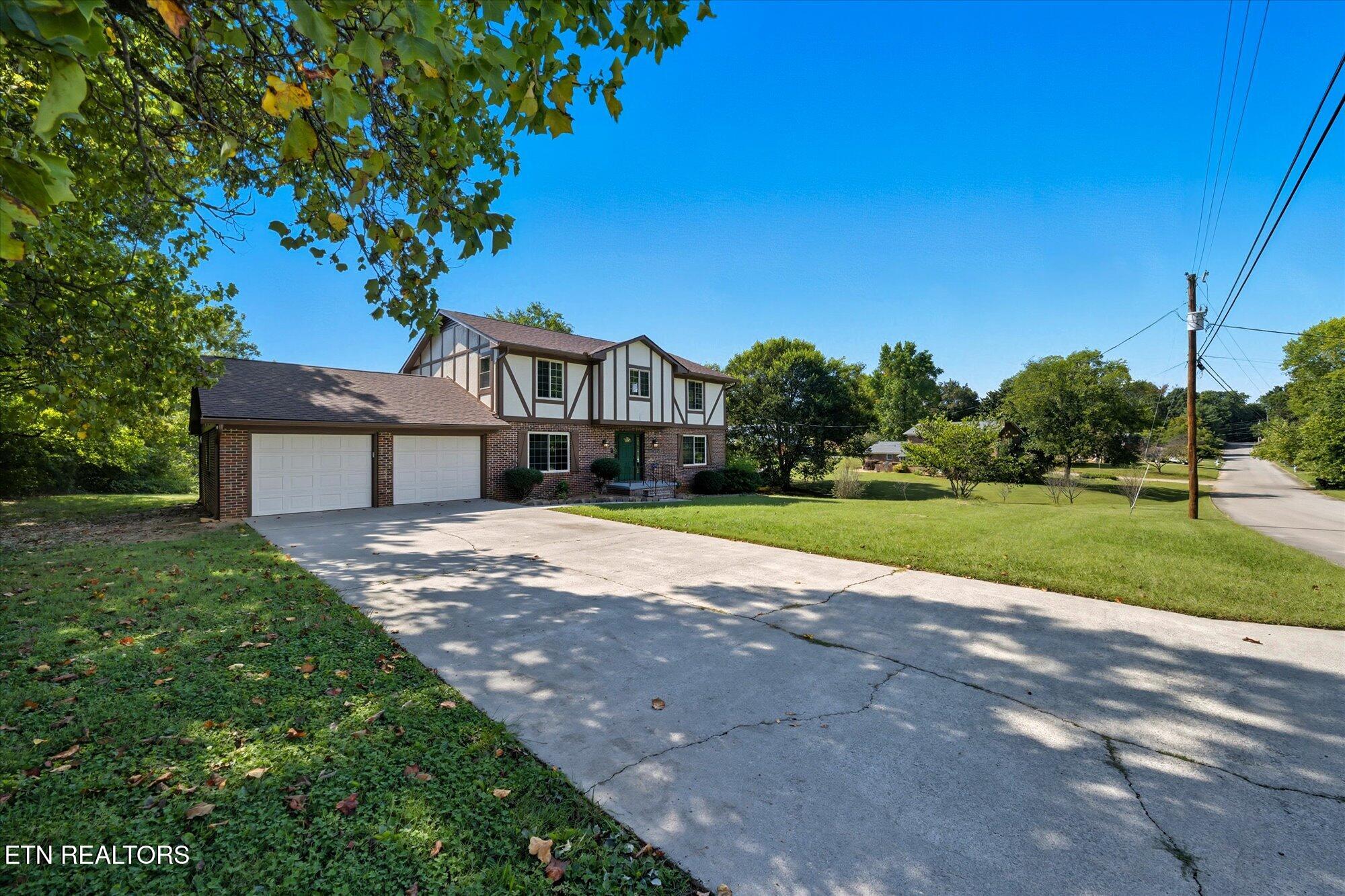 319 Kenmark Drive