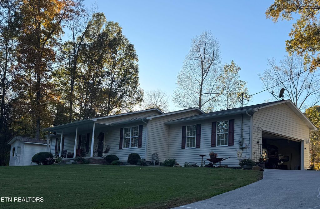 Photo of 139 Butterfly Lane, Heiskell, TN 37754 (MLS # 1319355)