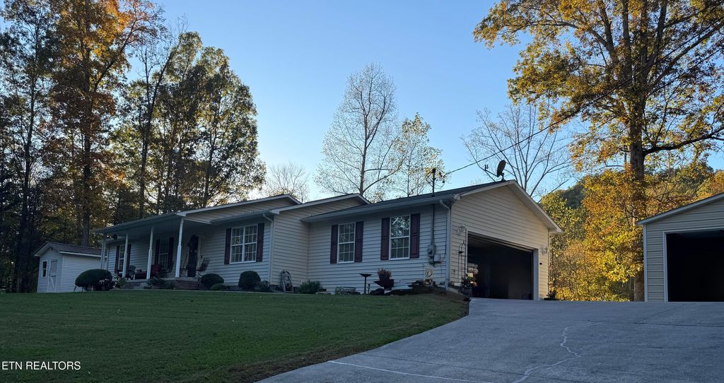 Photo of 139 Butterfly Lane, Heiskell, TN 37754 (MLS # 1319355)