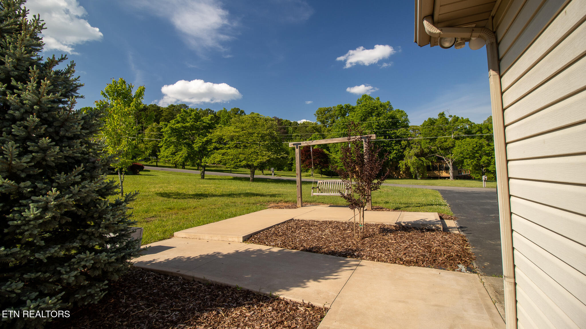 621 Briarwood Drive
