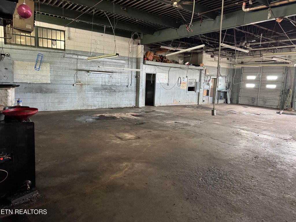 Photo of 1400 N Central St, Knoxville, TN 37917 (MLS # 1339310)