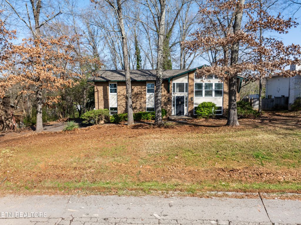 Photo of 1029 Lovell View Drive, Knoxville, TN 37932 (MLS # 1332771)