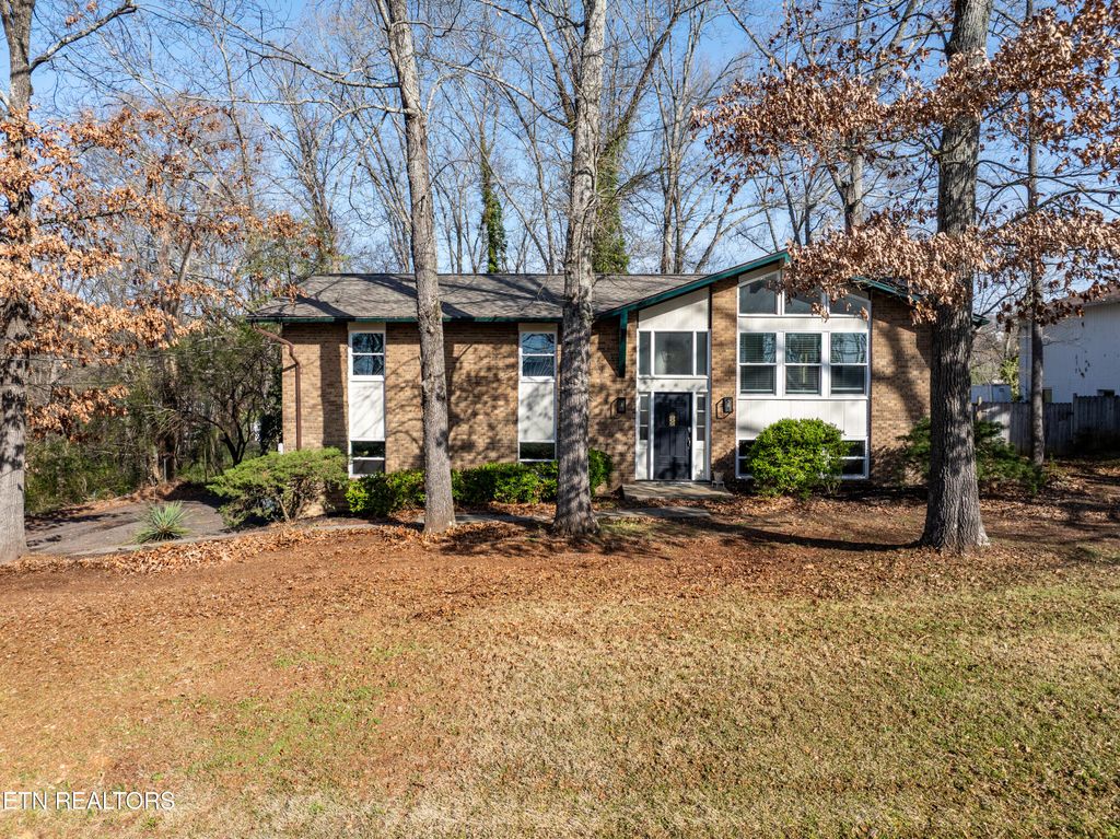 Photo of 1029 Lovell View Drive, Knoxville, TN 37932 (MLS # 1332771)