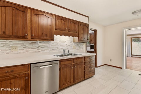 Tiny photo for 5704 Crestwood Drive, Knoxville, TN 37914 (MLS # 1357423)