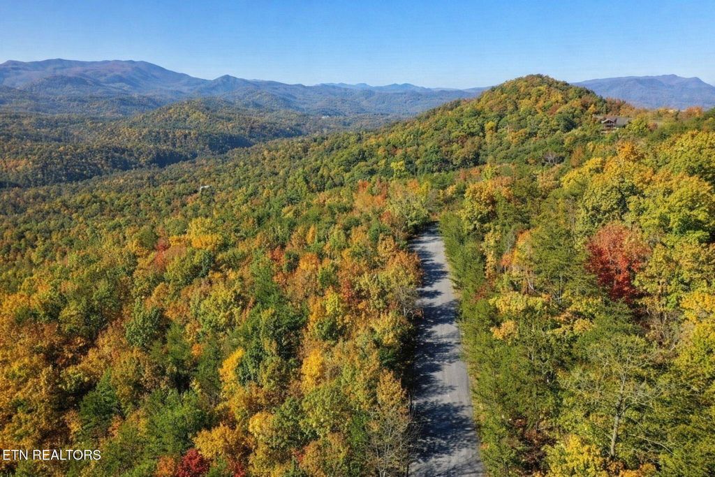 Photo of Mountain Folks Way, Sevierville, TN 37876 (MLS # 1335305)