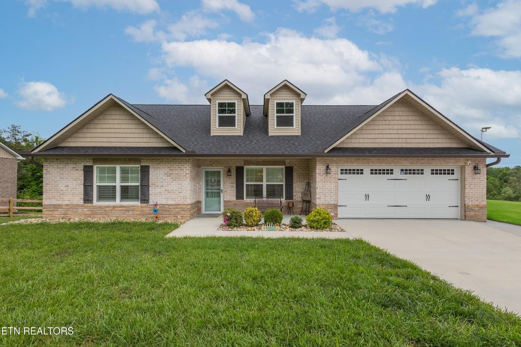 Photo of 4836 Douglas Dam Rd, Strawberry Plains, TN 37871 (MLS # 1300380)