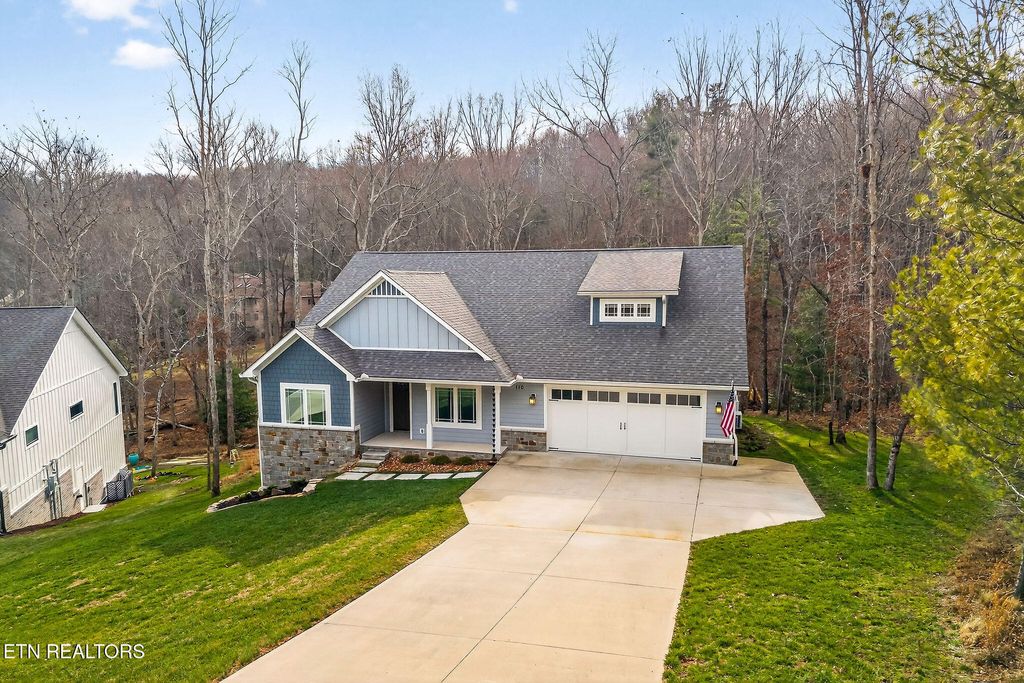 Photo of 110 Motthaven Drive, Crossville, TN 38558 (MLS # 1326605)