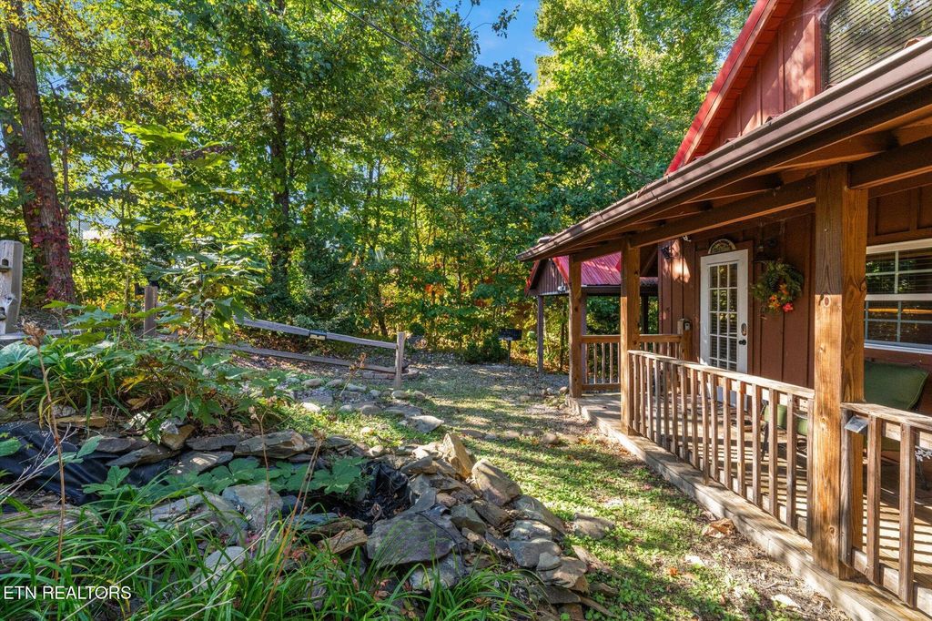 Photo of 713 Hazy Circle, Gatlinburg, TN 37738 (MLS # 1319296)
