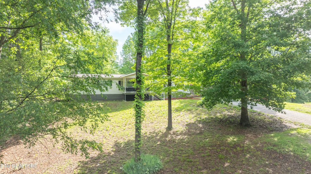 Photo of 124118 Nickey Lane, Harriman, TN 37748 (MLS # 1301395)