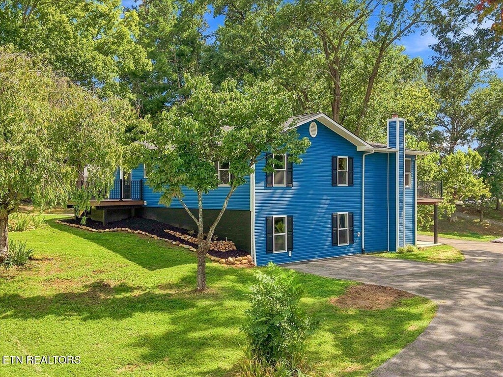 Photo of 1612 Canal Lane, Dandridge, TN 37725 (MLS # 1351690)
