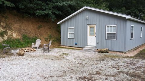 Photo of 635 Briceville Hwy, Rocky Top, TN 37769 (MLS # 1340386)
