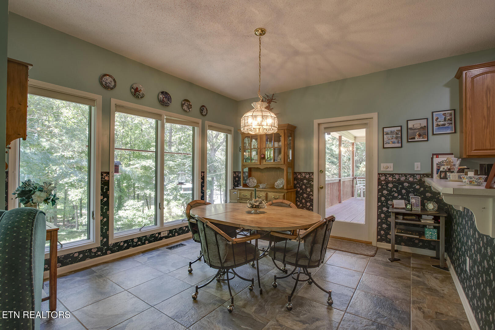 Loudon, Tennessee 37774, United States, 3 Bedrooms Bedrooms, ,3 BathroomsBathrooms,Residential,Active,138687