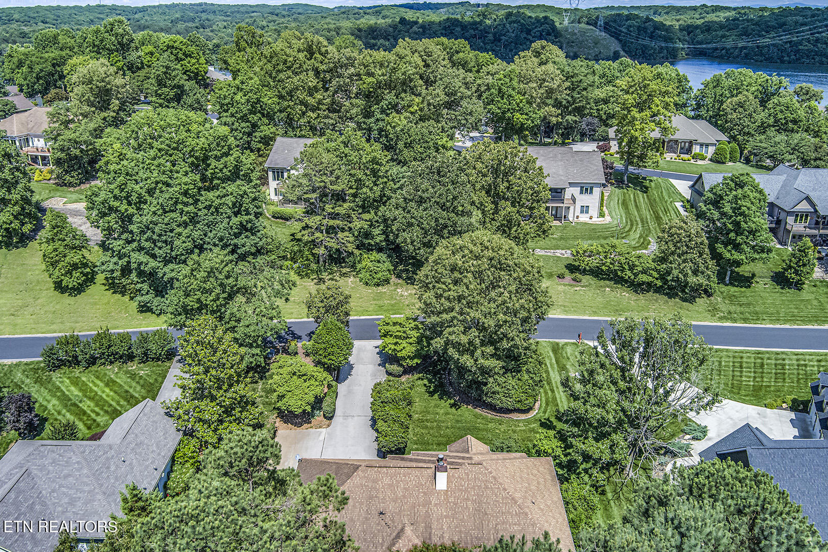 Loudon, Tennessee 37774, United States, 3 Bedrooms Bedrooms, ,3 BathroomsBathrooms,Residential,Active,138687