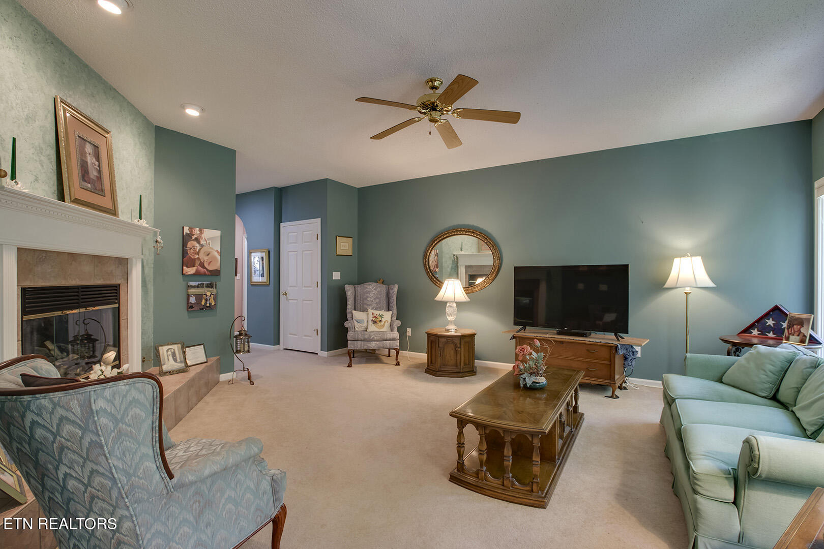 Loudon, Tennessee 37774, United States, 3 Bedrooms Bedrooms, ,3 BathroomsBathrooms,Residential,Active,138687