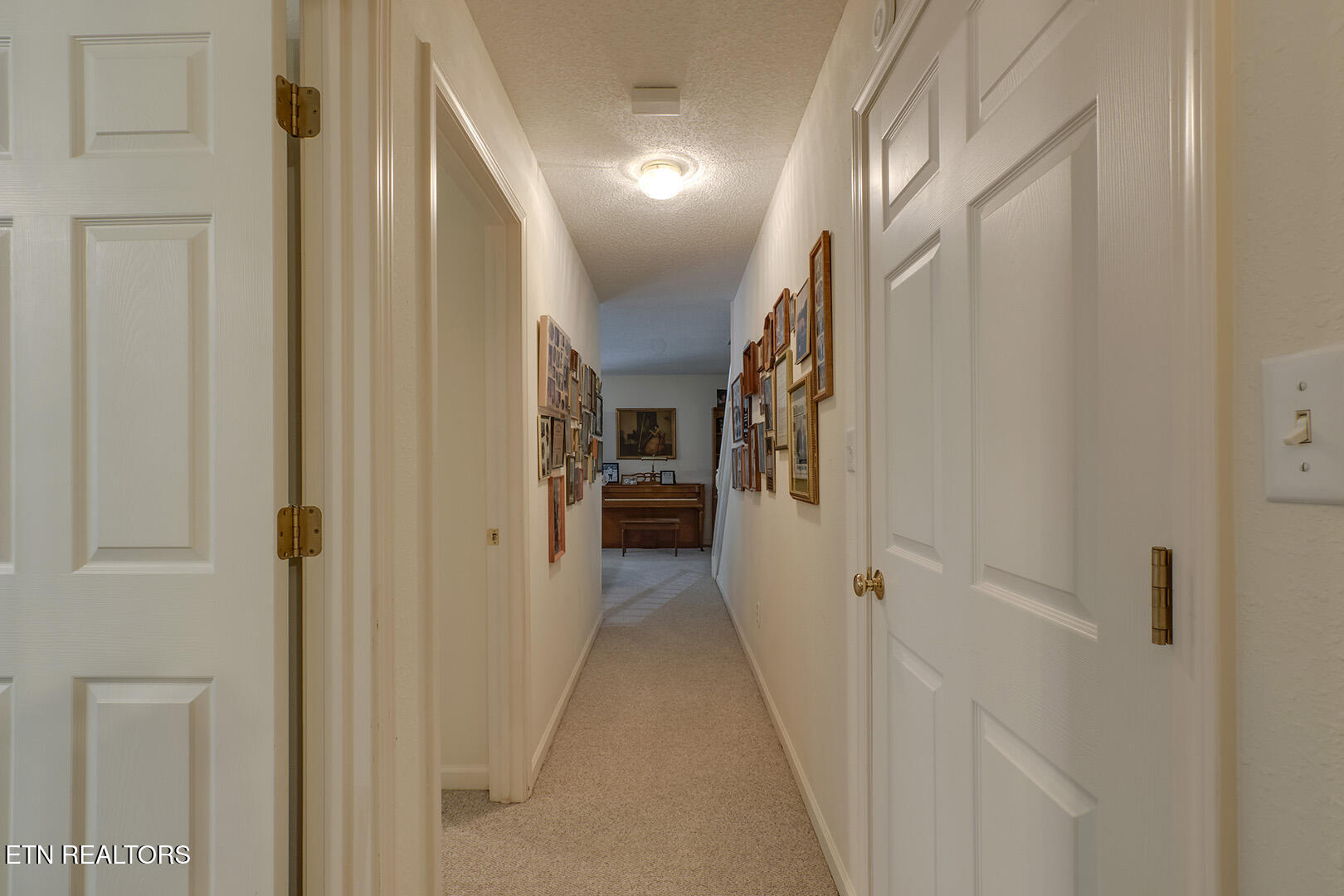 Loudon, Tennessee 37774, United States, 3 Bedrooms Bedrooms, ,3 BathroomsBathrooms,Residential,Active,138687