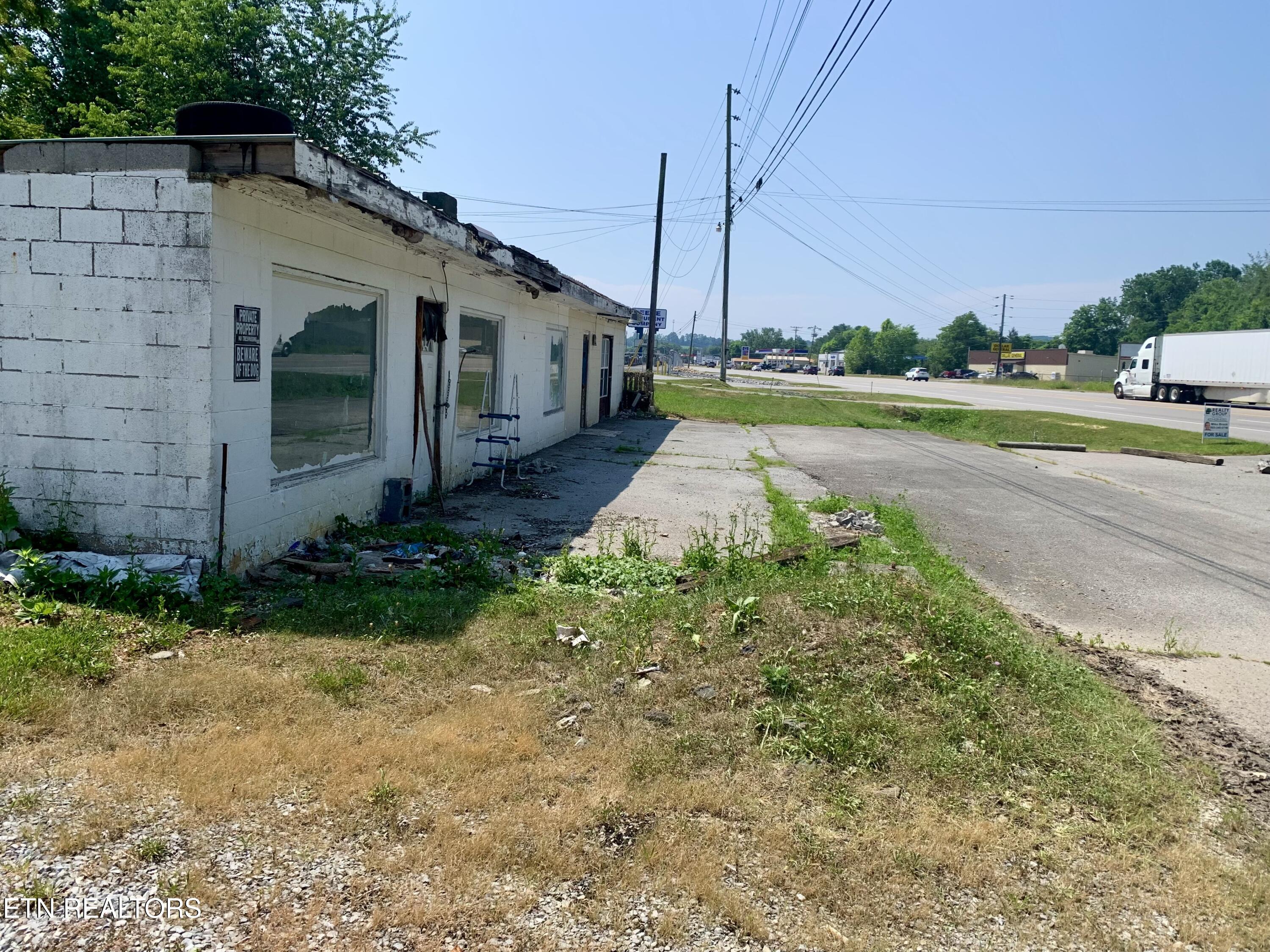 3340 Hwy 25E