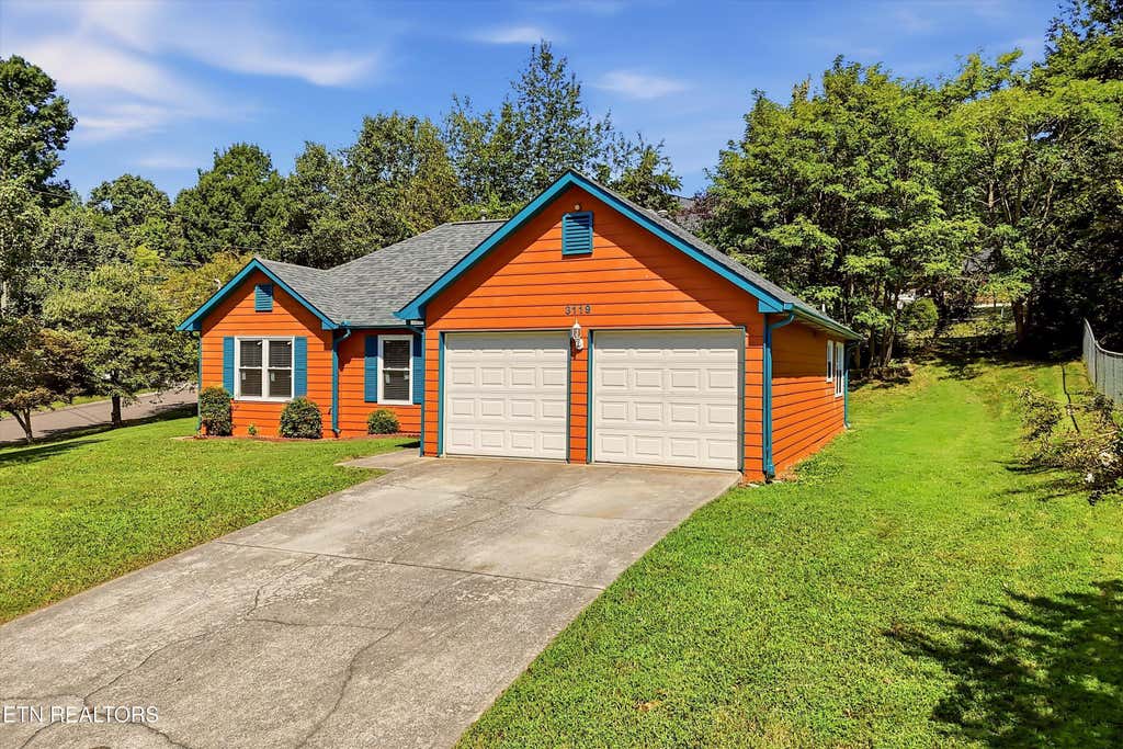 Photo of 3119 Kingsmore Drive, Knoxville, TN 37921 (MLS # 1352597)