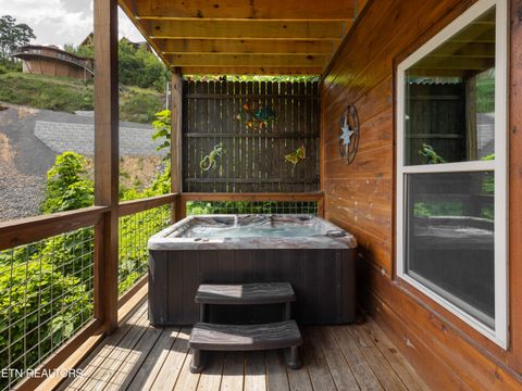 Tiny photo for 519 Edgewood Dr Drive, Gatlinburg, TN 37738 (MLS # 1325579)