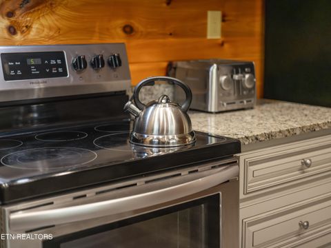 Tiny photo for 519 Edgewood Dr Drive, Gatlinburg, TN 37738 (MLS # 1325579)