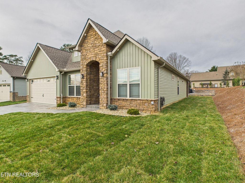 Photo of 205 Chogi Lane, Loudon, TN 37774 (MLS # 1323655)