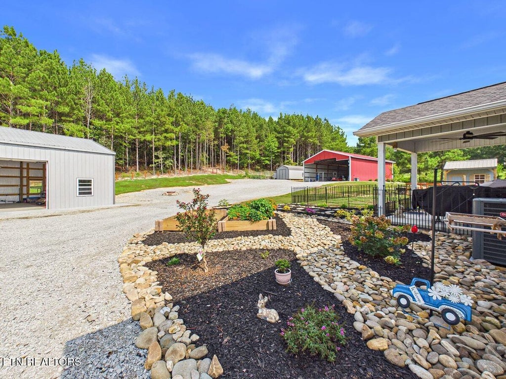 Photo of 395 Sunny View Rd, Dayton, TN 37321 (MLS # 1356398)