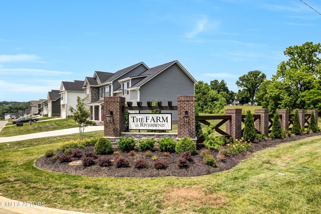 Photo of 37 Tributary Drive, Sevierville, TN 37876 (MLS # 1326032)