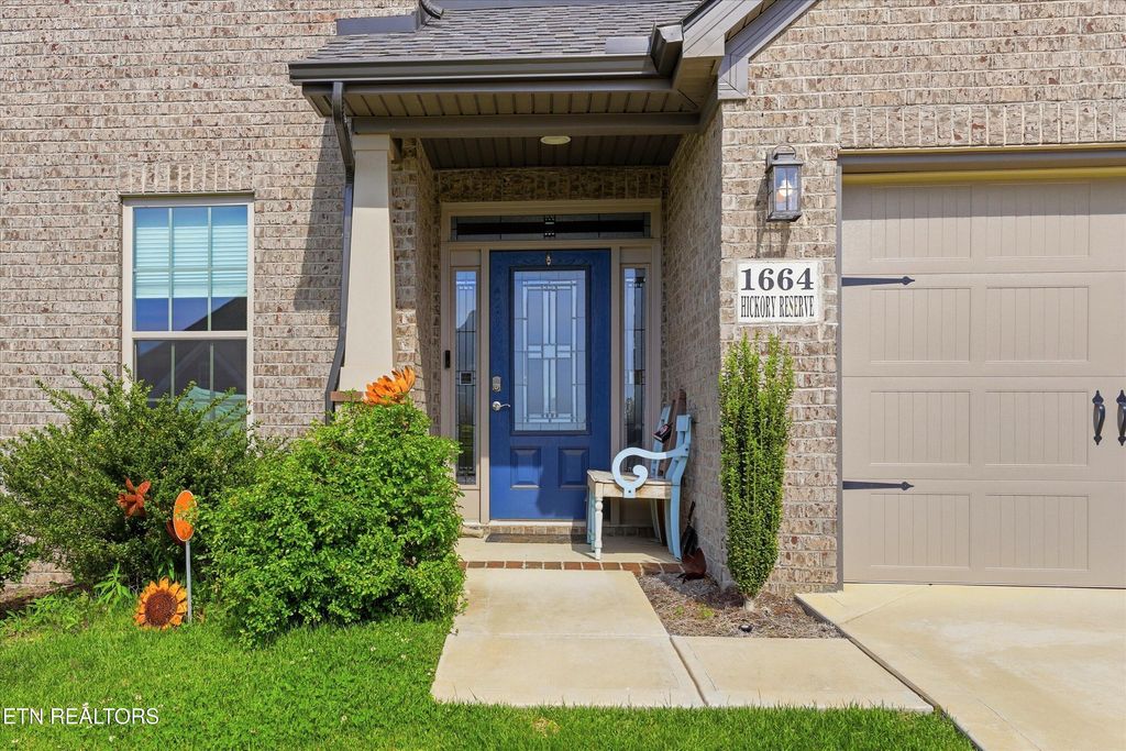 Photo of 1664 Hickory Reserve Rd, Knoxville, TN 37932 (MLS # 1336300)