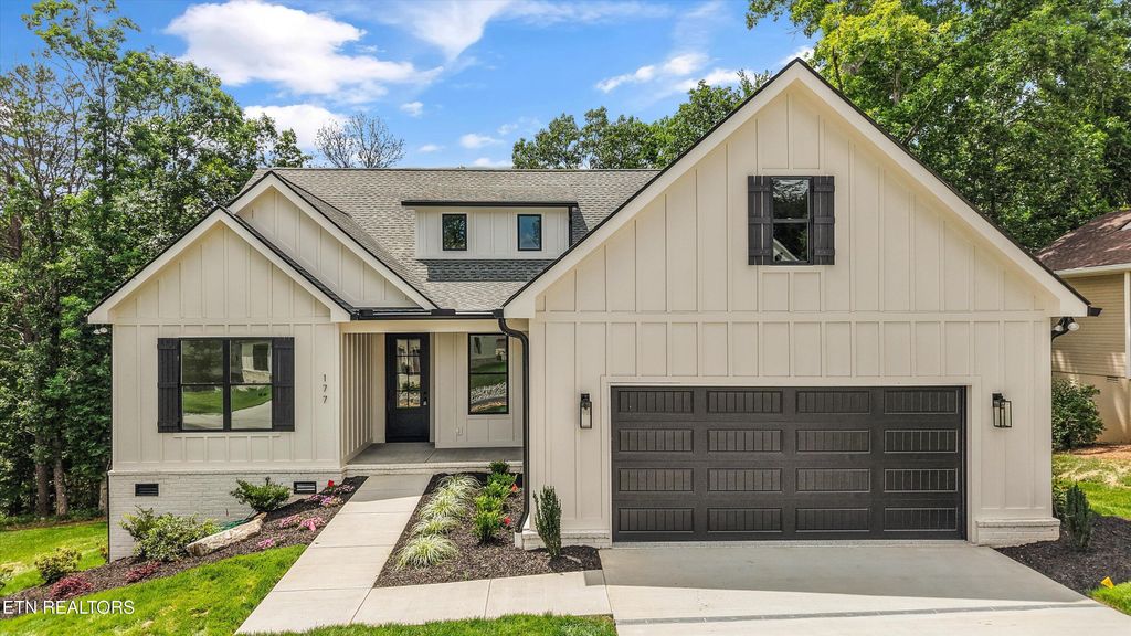 Photo of 177 Elokwa Way, Loudon, TN 37774 (MLS # 1342806)