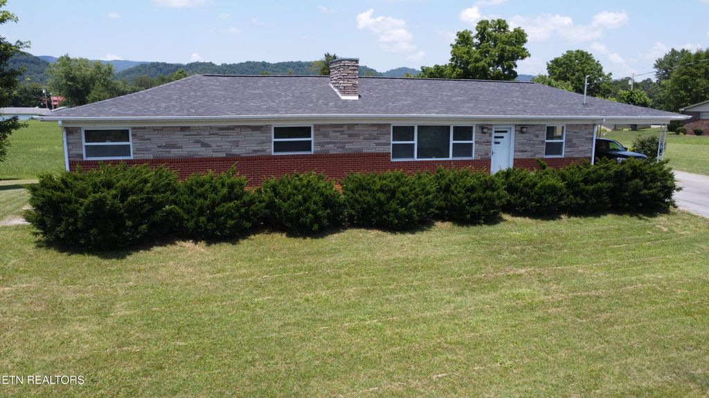 Photo of 299 Main St, Bean Station, TN 37708 (MLS # 1308767)