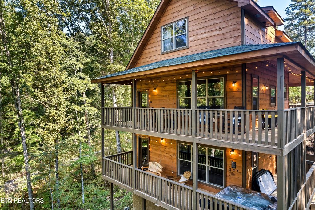 Photo of 1518 Gregory Drive, Sevierville, TN 37876 (MLS # 1334081)