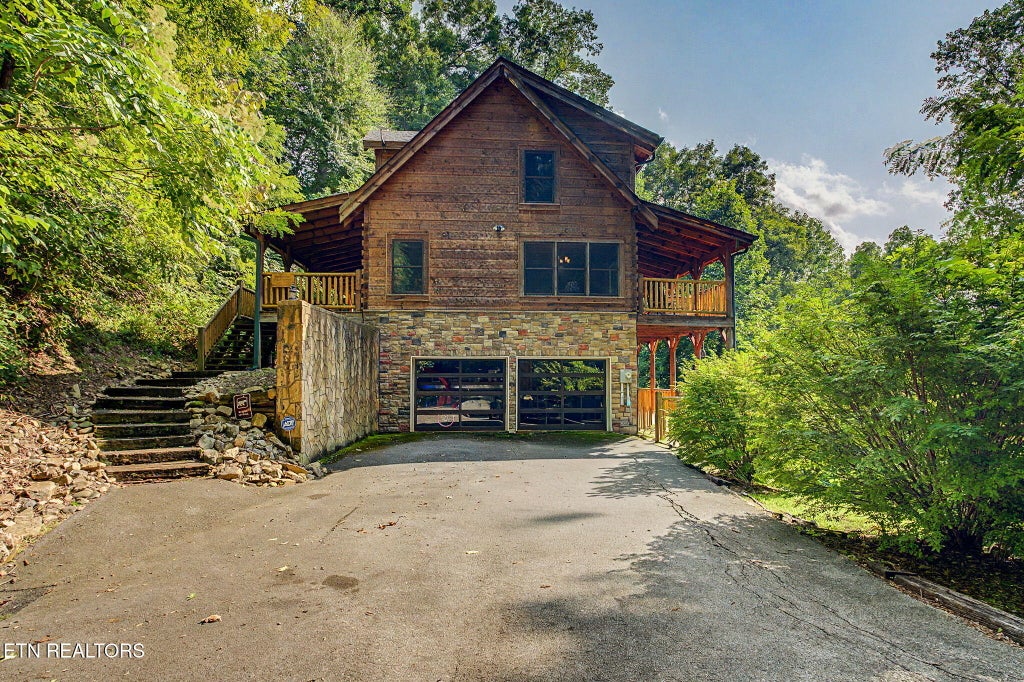 Photo of 4809 Settlers View Lane, Sevierville, TN 37862 (MLS # 1351727)