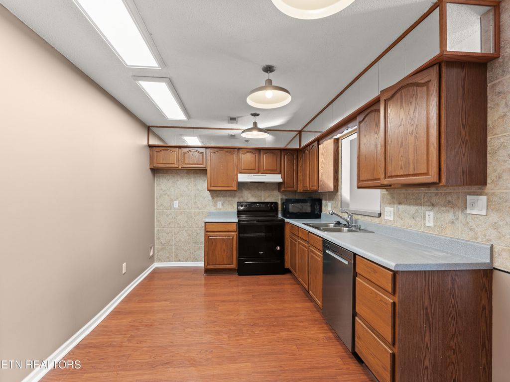 Photo of 8016 Stablegate Way, Powell, TN 37849 (MLS # 1304958)