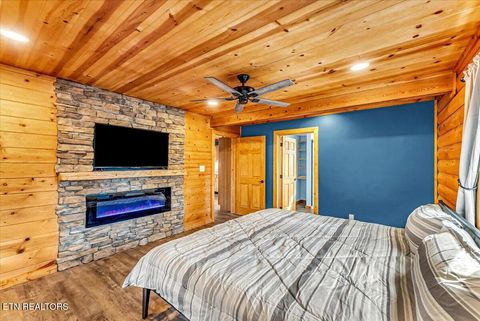 Tiny photo for 2321 Willow Lane, Sevierville, TN 37862 (MLS # 1329405)