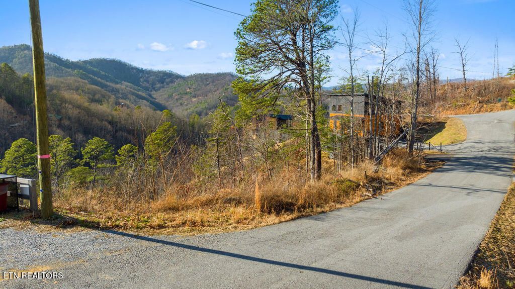 Photo of Sugar Maple Loop Lot #1 Rd, Sevierville, TN 37862 (MLS # 1325043)