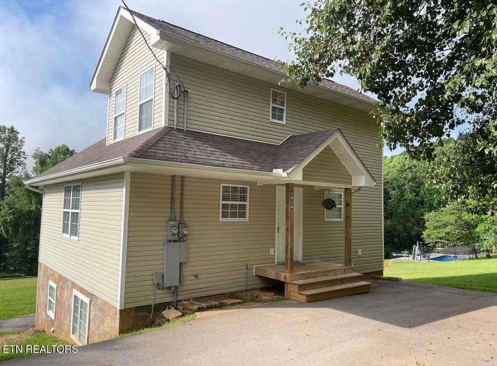Photo of 2024 Park Lane, Andersonville, TN 37705 (MLS # 1315199)