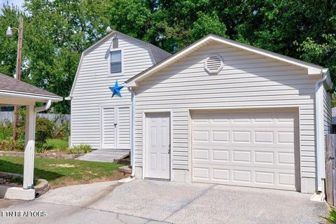 Tiny photo for 121 Highland Drive, Kingston, TN 37763 (MLS # 1317253)