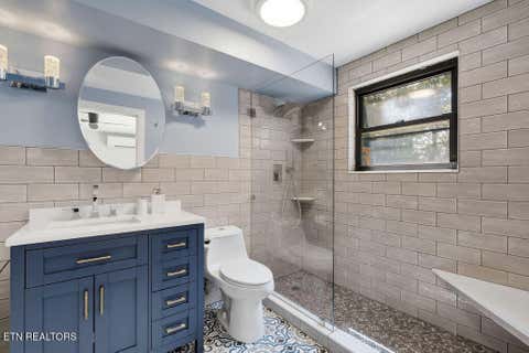 Tiny photo for 853 W Outer Drive, Oak Ridge, TN 37830 (MLS # 1349474)