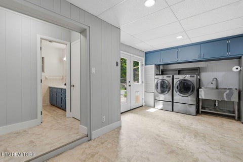 Tiny photo for 853 W Outer Drive, Oak Ridge, TN 37830 (MLS # 1349474)