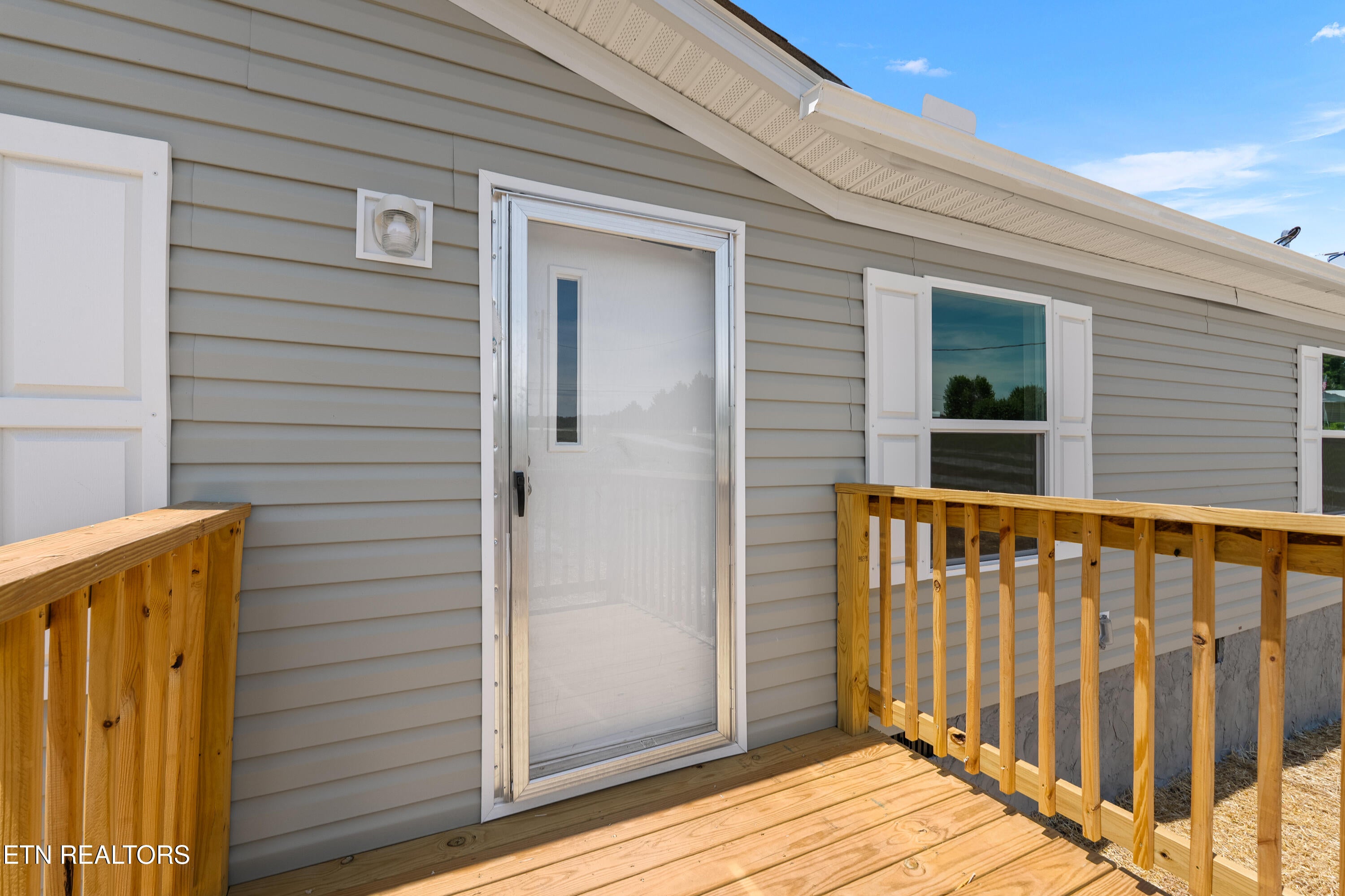 277 Thompson Rd