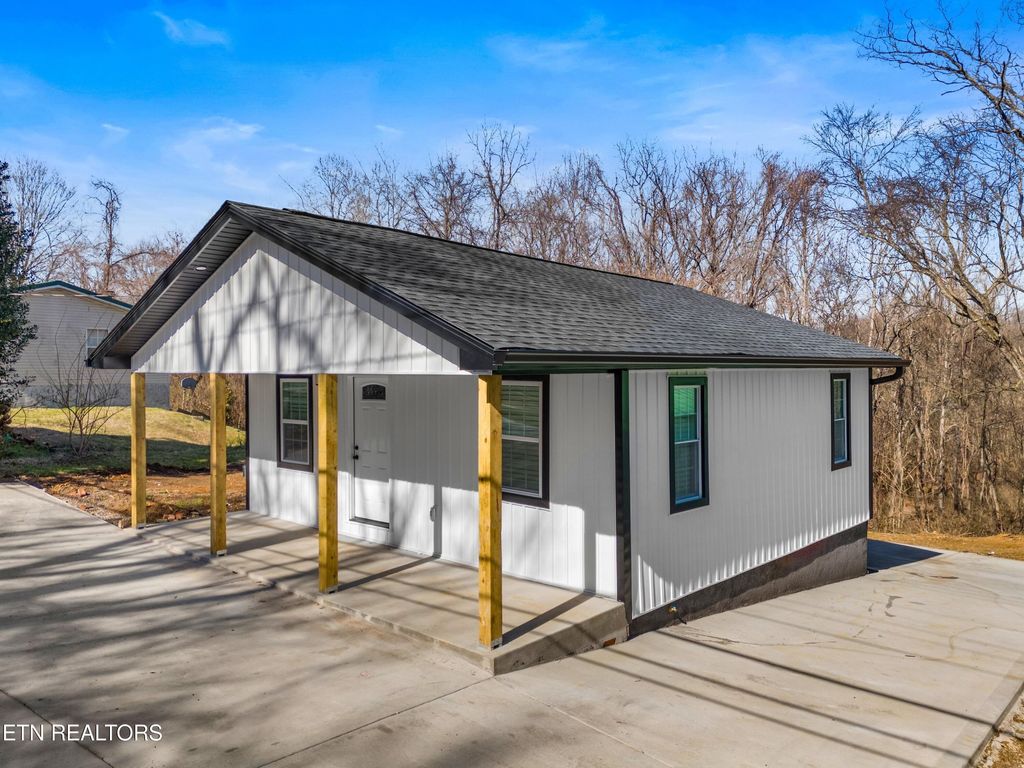 Photo of 1100 Valley Home Rd, Morristown, TN 37813 (MLS # 1329793)