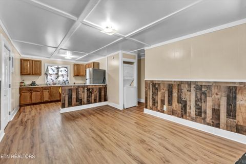 Tiny photo for 558560 W Outer Drive, Oak Ridge, TN 37830 (MLS # 1319382)