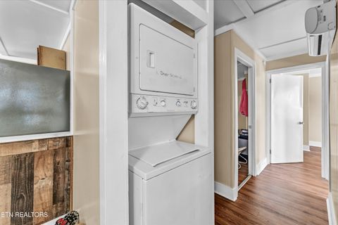 Tiny photo for 558560 W Outer Drive, Oak Ridge, TN 37830 (MLS # 1319382)