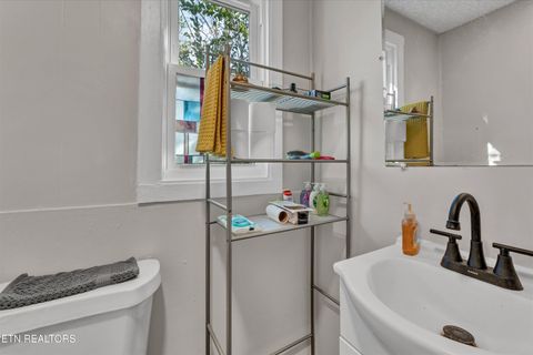 Tiny photo for 558560 W Outer Drive, Oak Ridge, TN 37830 (MLS # 1319382)