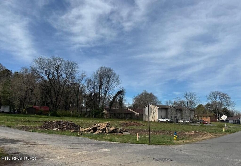 Photo of 665 Railroad St, Dayton, TN 37321 (MLS # 1303347)