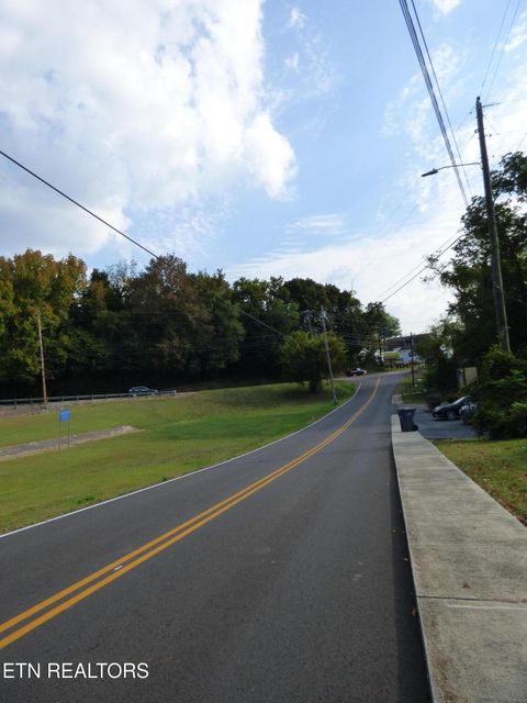 Tiny photo for 145 W Meeting St, Dandridge, TN 37725 (MLS # 1315680)