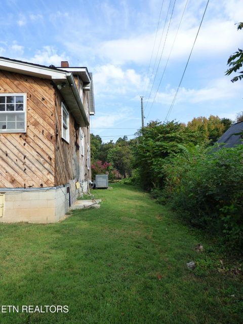 Tiny photo for 145 W Meeting St, Dandridge, TN 37725 (MLS # 1315680)