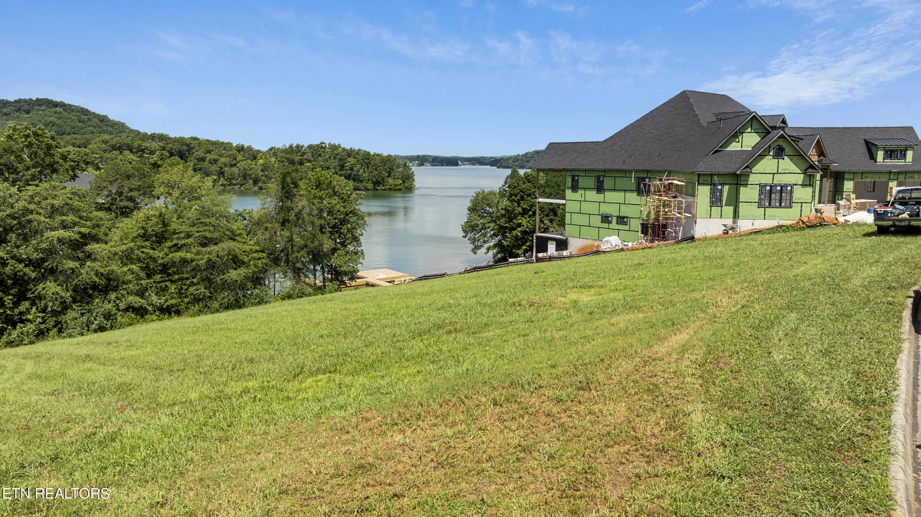 145 Amblecrest Drive