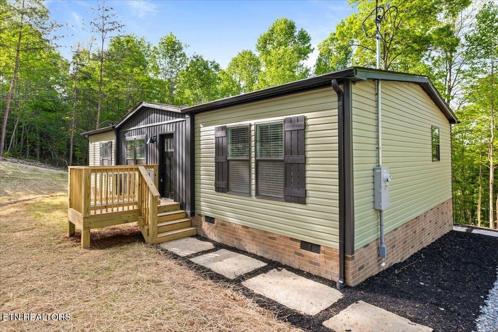Photo of 189 Serrento Lane, New Tazewell, TN 37825 (MLS # 1336777)