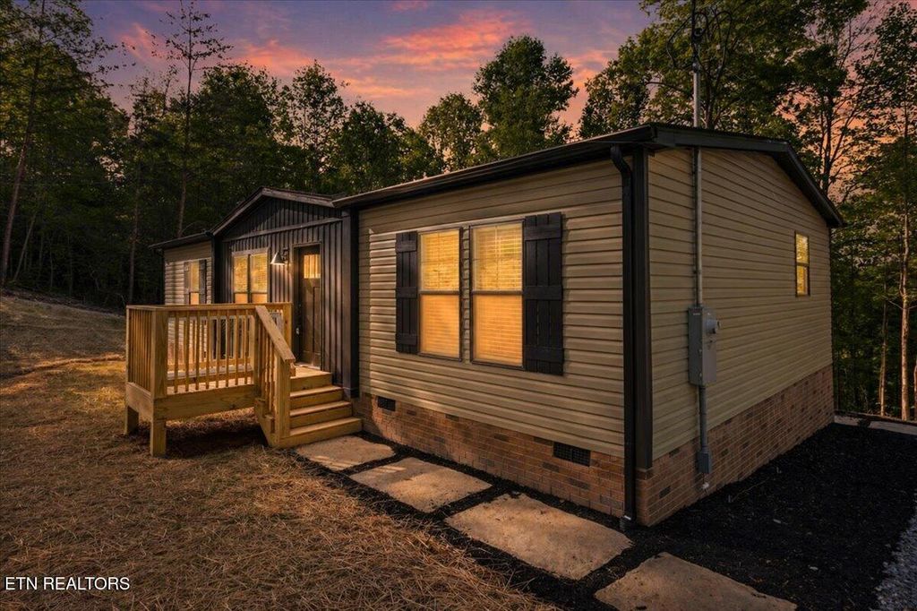 Photo of 189 Serrento Lane, New Tazewell, TN 37825 (MLS # 1336777)